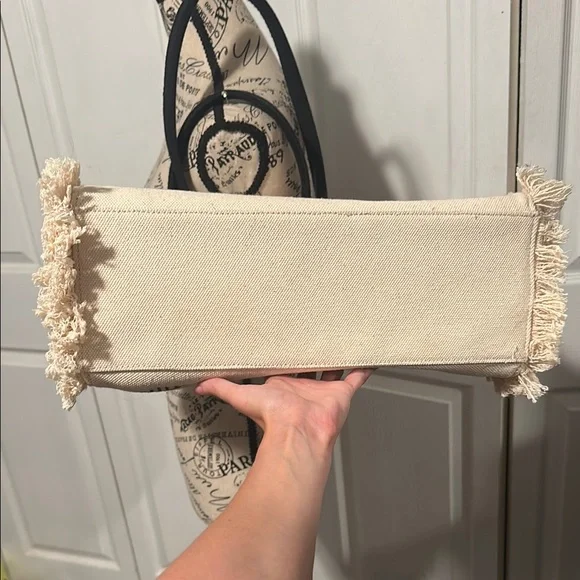 Karl Lagerfeld Paris "Elegance is Attitude" Cream Tote Bag - Picture 4 of 11